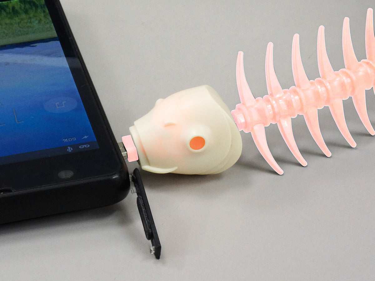 魚(ナ)コードUSBケーブル - スマホアクセサリー