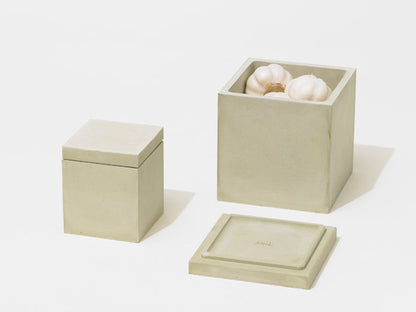 左: S Square Green / 右: M Square Green