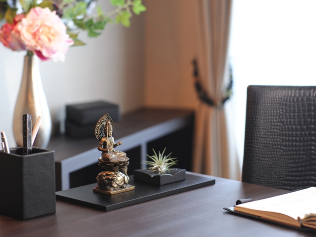 文殊菩薩 15cm - 卯年生まれ | 商品から探す | ALEXCIOUS