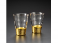 A pair of shot glasses - gold leaf glassware