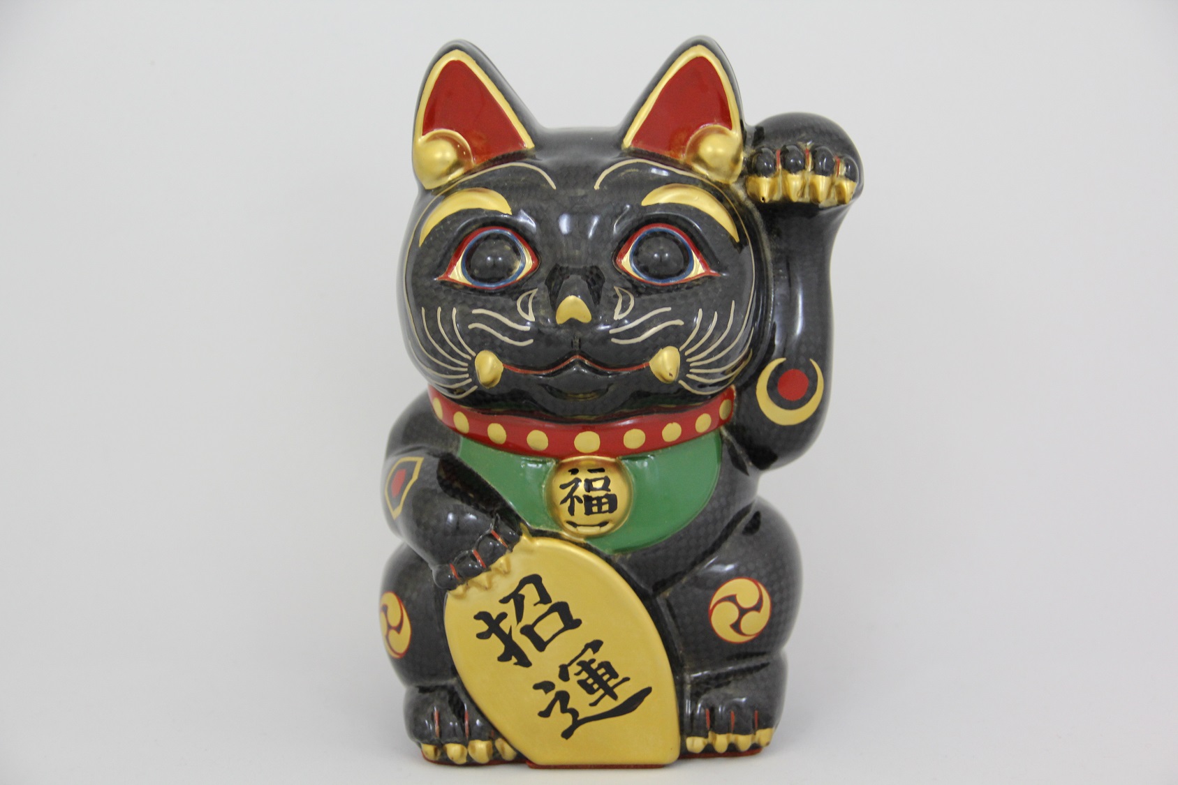 Carbon Fiber Beckoning Cat - figurine | Products | ALEXCIOUS