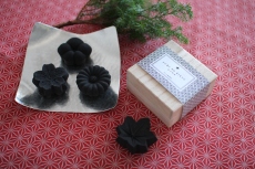 Charcoal Rikyu - deodorizing & dehumidifying ornament