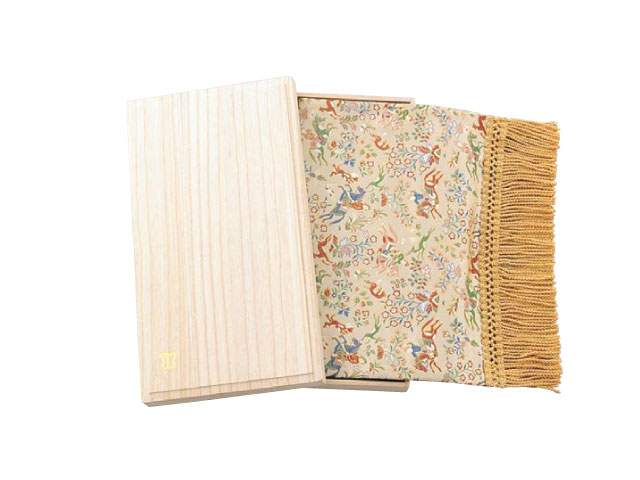 テーブルセンター 狩猟紋錦 | 商品から探す | ALEXCIOUS