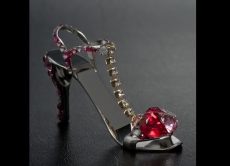 Ruby with SWAROVSKI Crystals - stiletto ring-tab opener