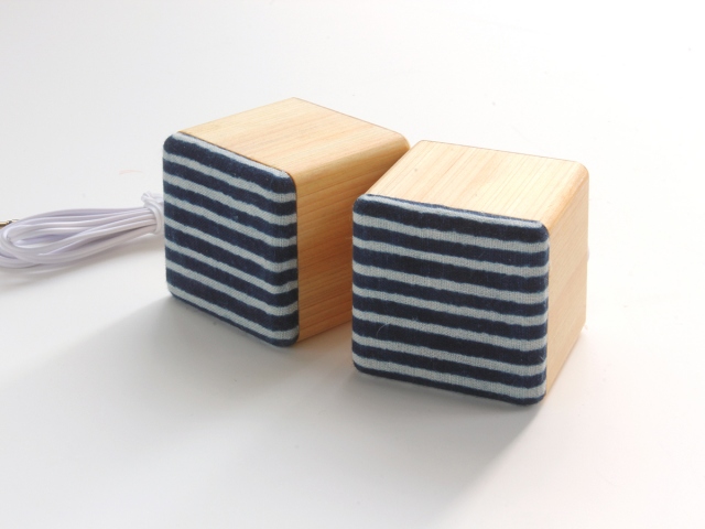 藍染 × 徳島県産檜 藍木スピーカー 檜 M | 商品から探す | ALEXCIOUS