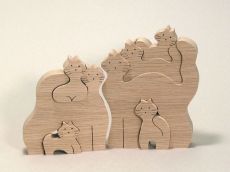 ネコの家族の木細工パズル