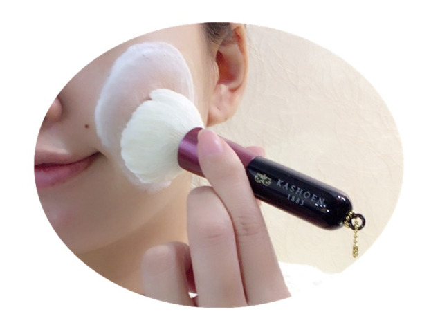 Facial Cleansing Brush - 100% Natural goat hair | Products | ALEXCIOUS